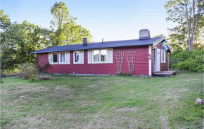 3 Bedroom Lovely Home In Torhamn Torhamn